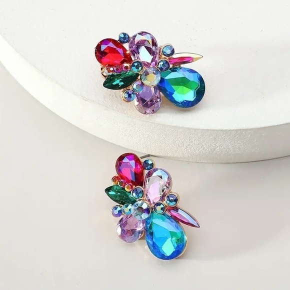 Stunning Statement Earrings - Picture 4 of 7